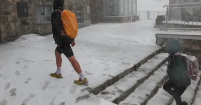 Tatry: zimowe warunki na szlakach; w wyższych partiach spadł śnieg